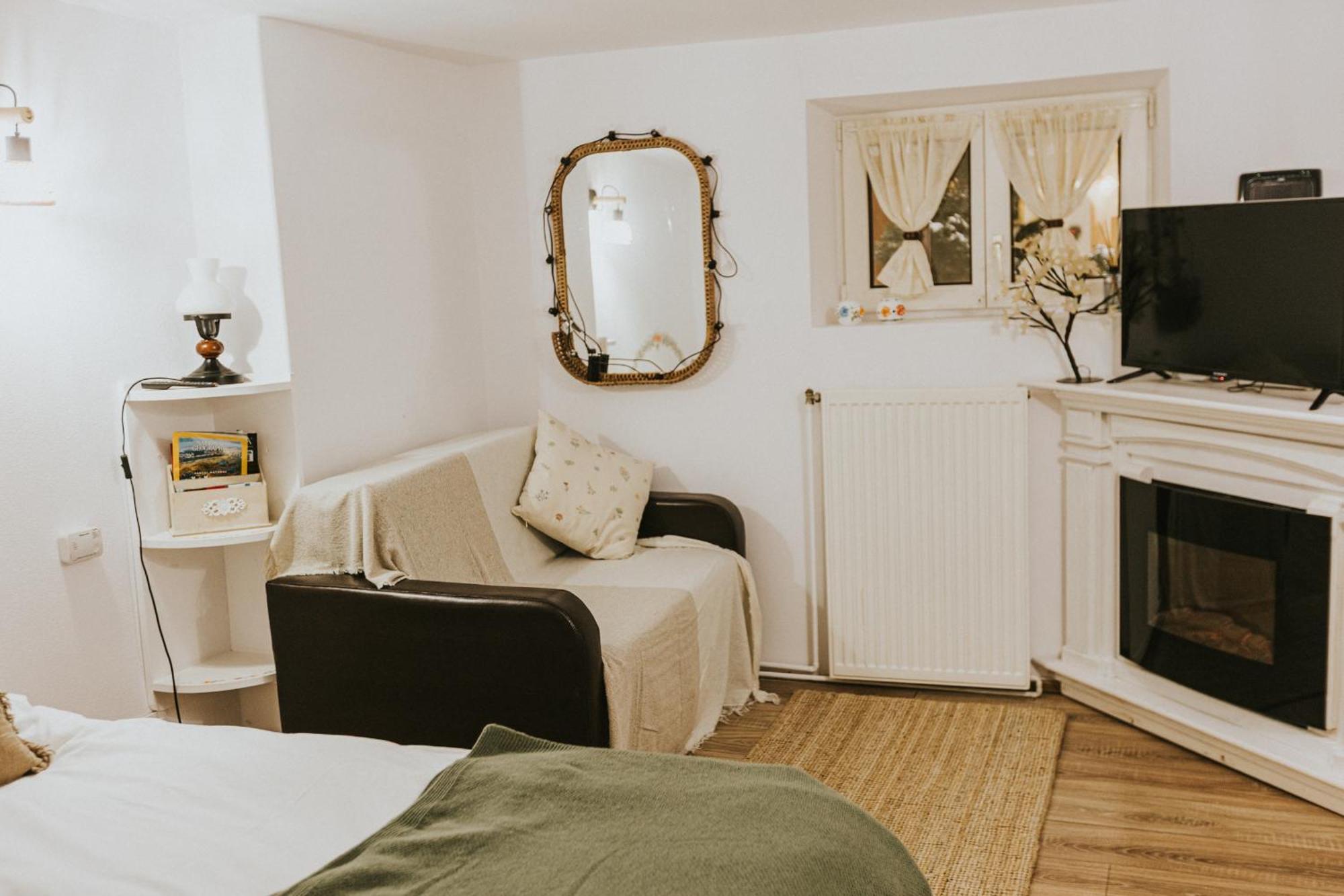 Republicii Rustic Apartament In Brasov City Center Exterior photo